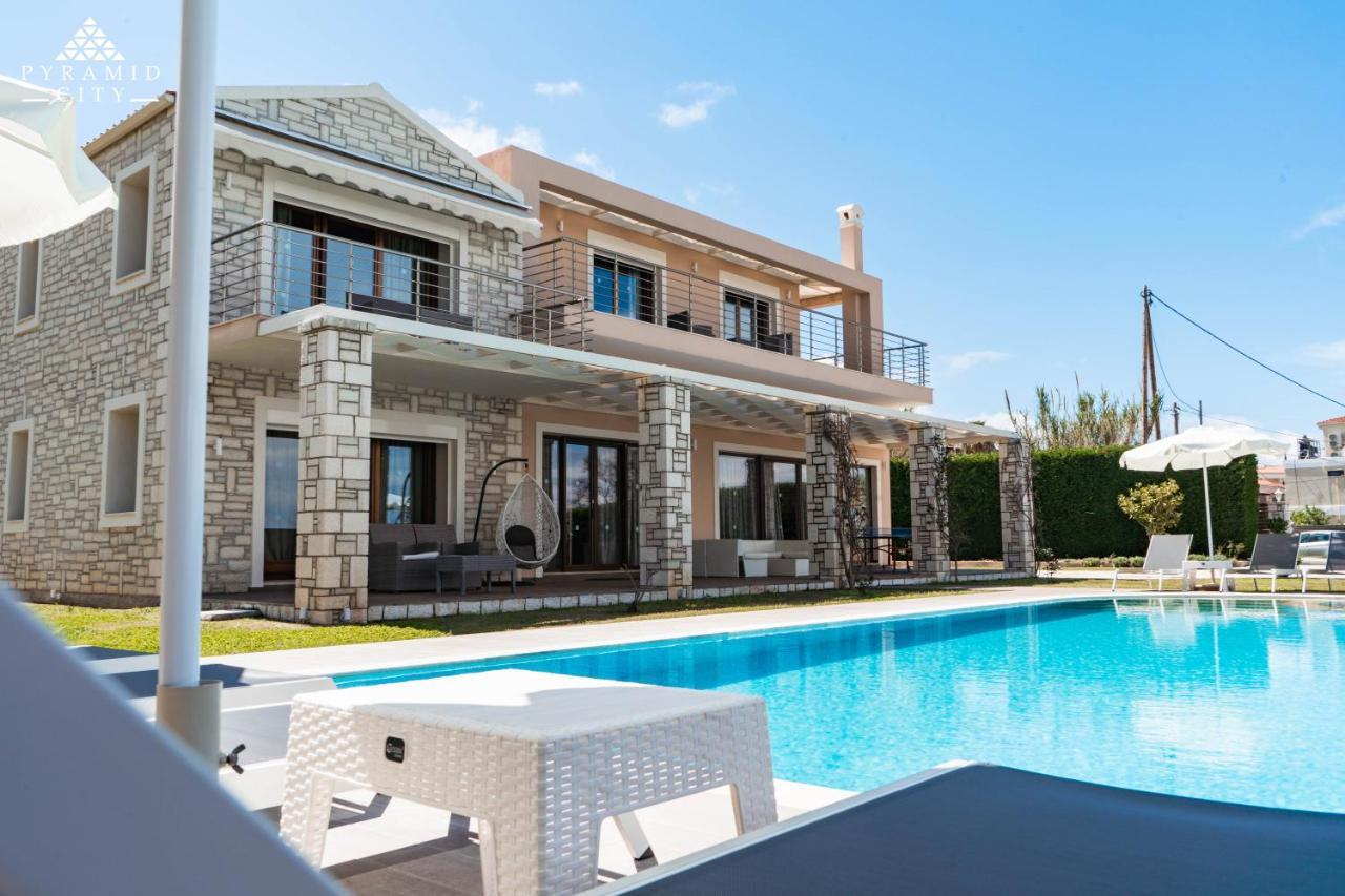 Luxury Villa Hera - Beachfront Ρόδα Εξωτερικό φωτογραφία